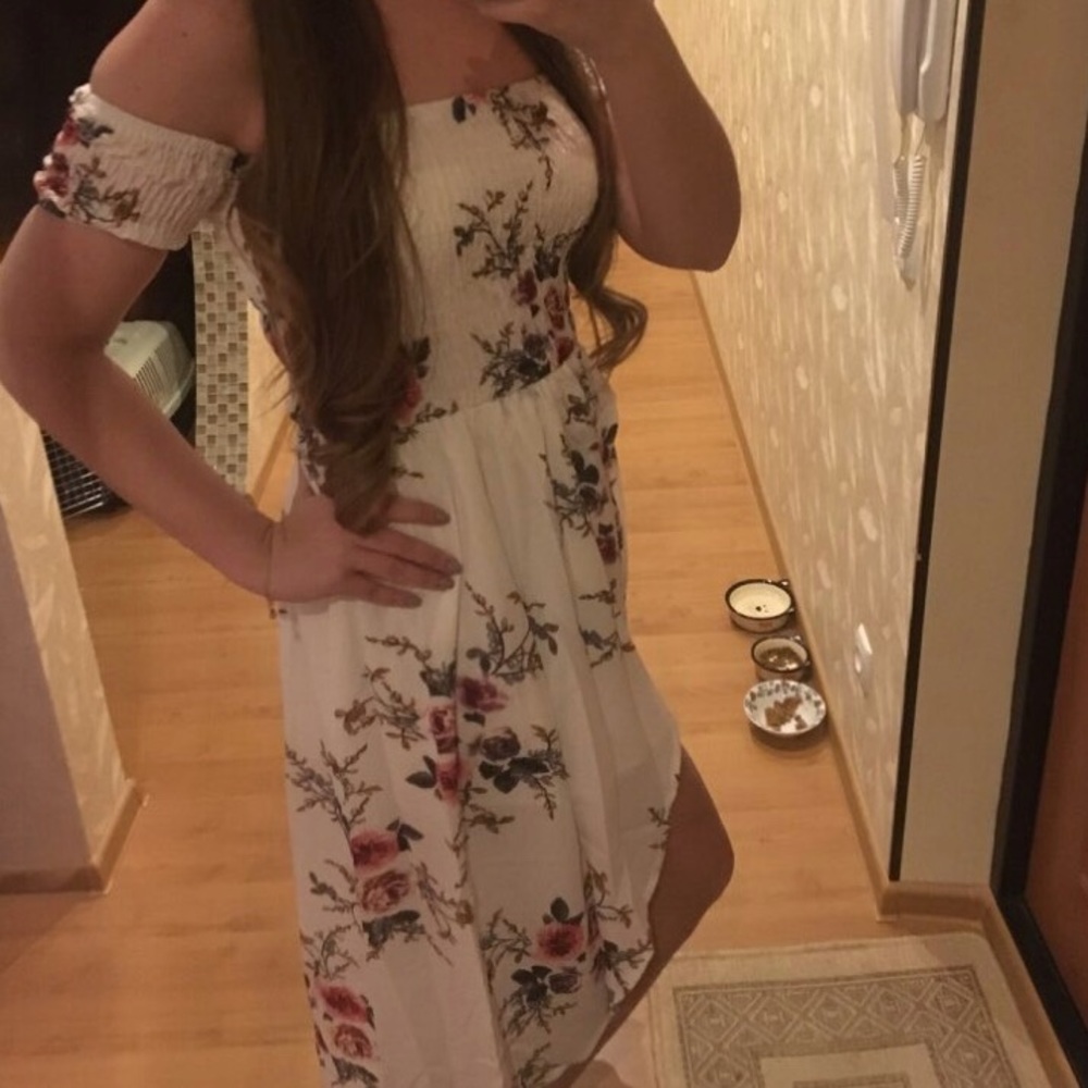 Floral Maxi Dress - Picture 4 of 4